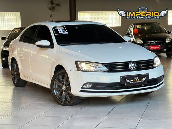 VOLKSWAGEN JETTA 2.0 TSI HIGHLINE 211CV GASOLINA 4P TIPTRONIC VOLKSWAGEN JETTA 2.0 TSI HIGHLINE 211CV GASOLINA 4P TIPTRONIC
